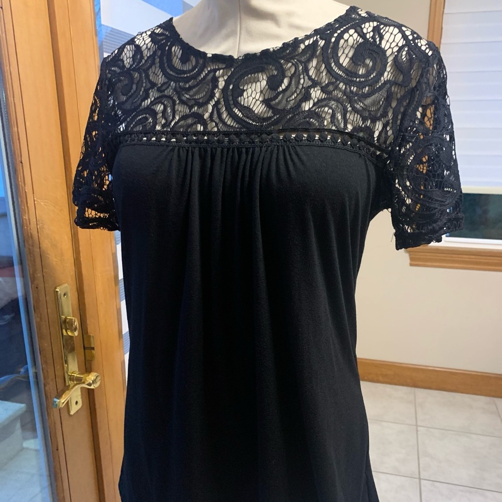 Black t-shirt with lace top